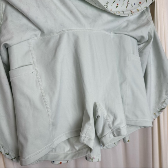 Popflex Twirl Skort Meadow Floral Green Active
Skirt Activewear Pilates - Picture 6 of 8